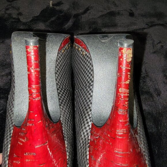 Naughty Monkey Heels - Picture 3 of 7